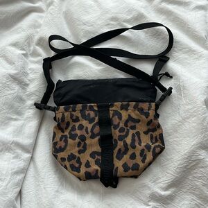 Supreme | Leopard Adjustable Crossbody Bag